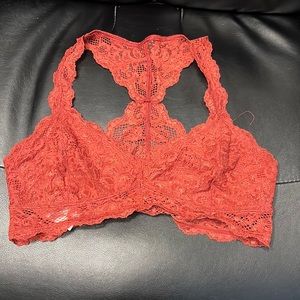 NWT- EXPRESS BRALETTE- Size large- burnt umber 💋👙💕